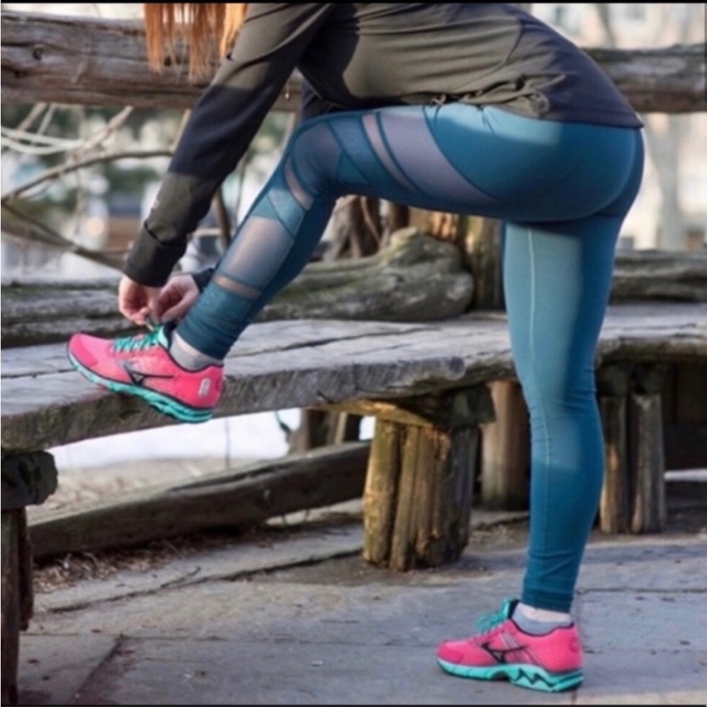 Host Pick🎉Lululemon Just Breathe Leggings Alberta Lake Teal Full Length RARE